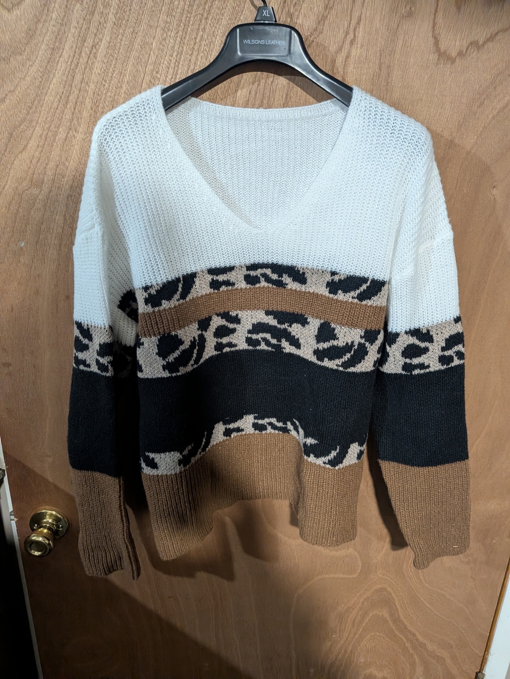 V-Neck Colorblock Leopard Stripe Sweater - White, Black & Brown